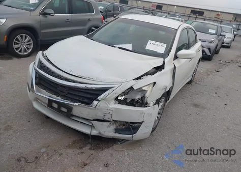 2015 Nissan Altima 2.5/2.5 S/2.5 Sl/2.5 Sv from USA, damaged, VIN 1N4AL3AP0FC129135